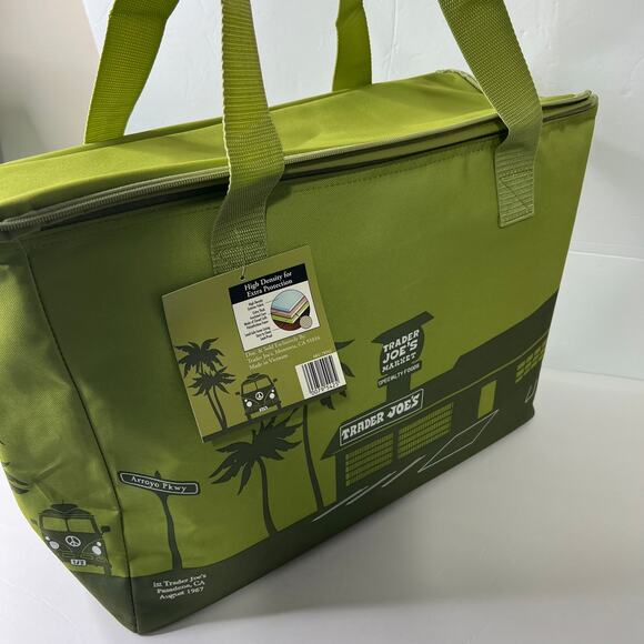 Trader Joe's Fall 2025 Large Matcha Olive Green Insulated Cooler Tote bag - Picture 5 of 8